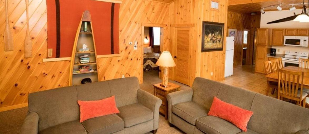 Gunflint Lodge Гранд-Марей Экстерьер фото