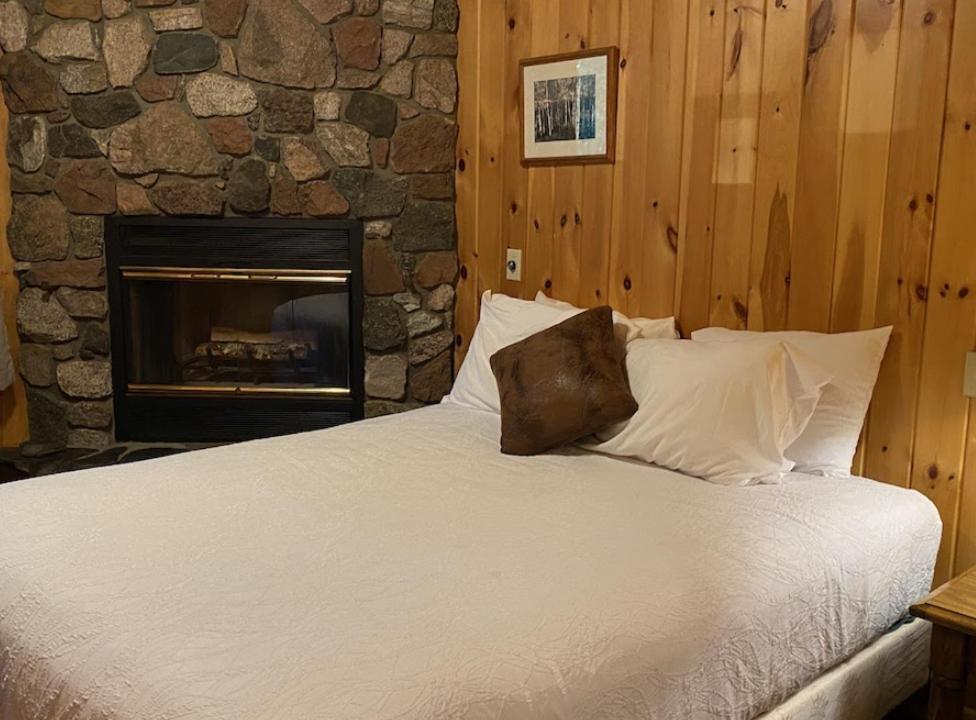 Gunflint Lodge Гранд-Марей Экстерьер фото