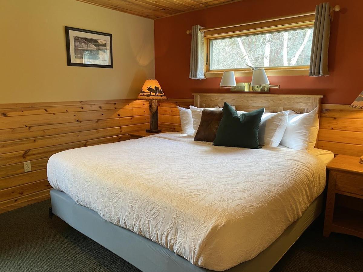 Gunflint Lodge Гранд-Марей Экстерьер фото